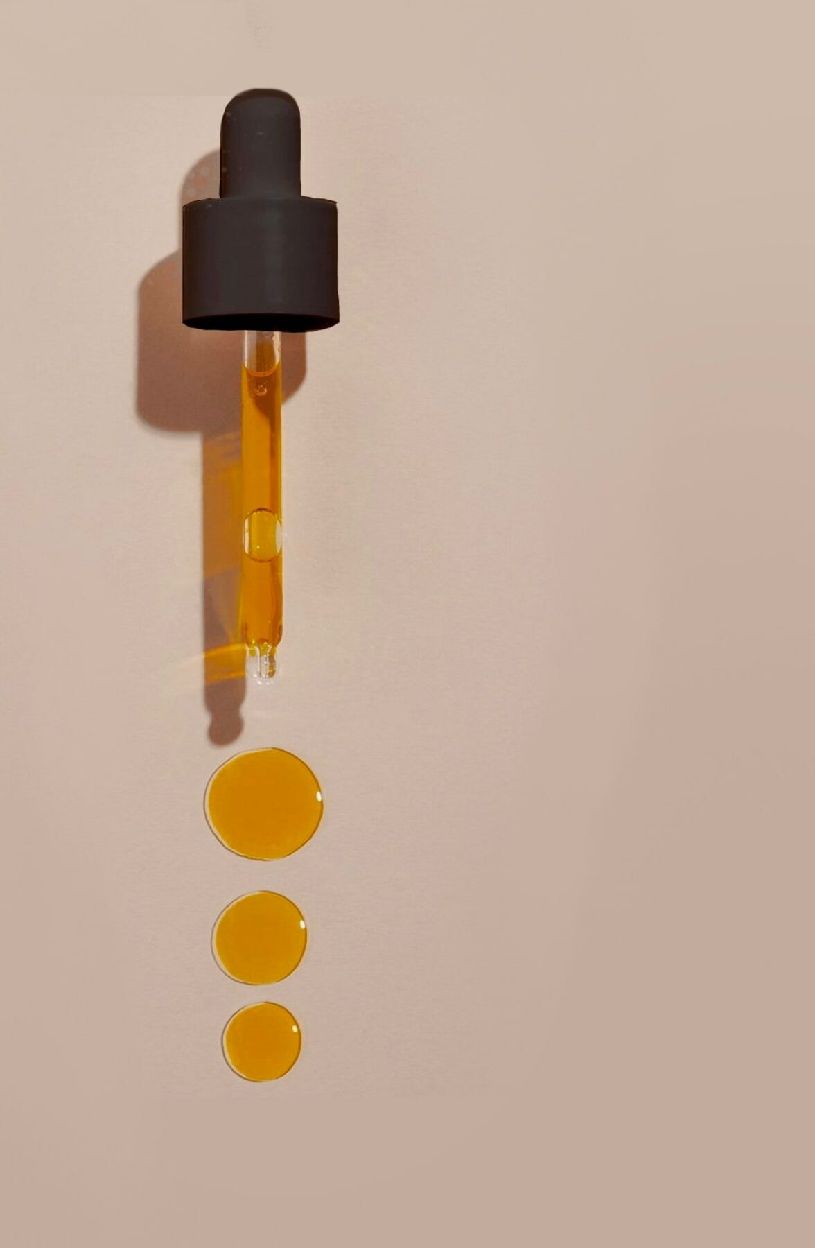 Dropper with amber oil extract